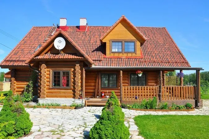 Nous construisons des maisons en bois sur commande